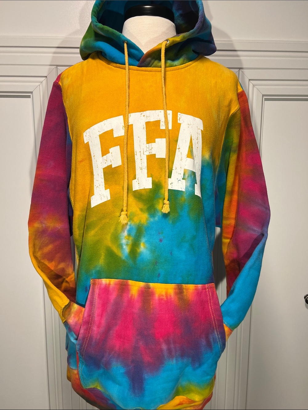 Tie-Dye Hoodie (M) Men’s FFA Vibrant Multicolor Tie-Dye Hoodie